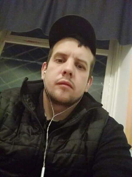  30988449  , 35 ,    