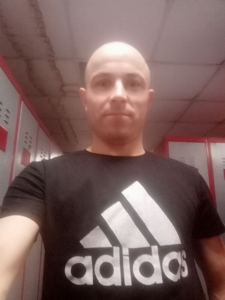 34360599  Ivan, 35 ,    