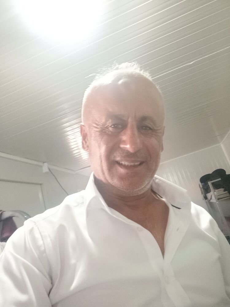  47799659  Ergun, 56 ,    