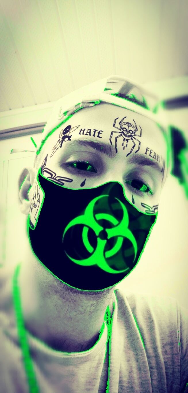  27875619  Dominik, 29 ,    