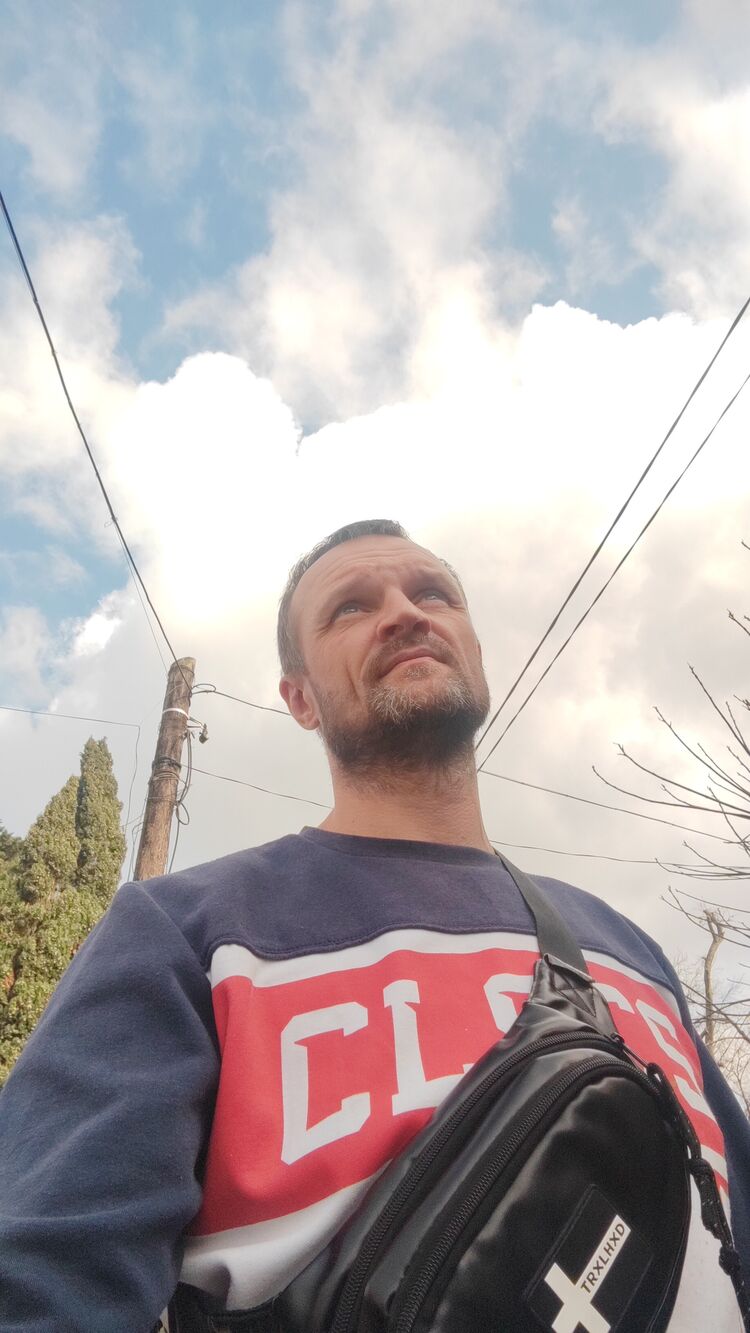  31715049  , 42 ,    