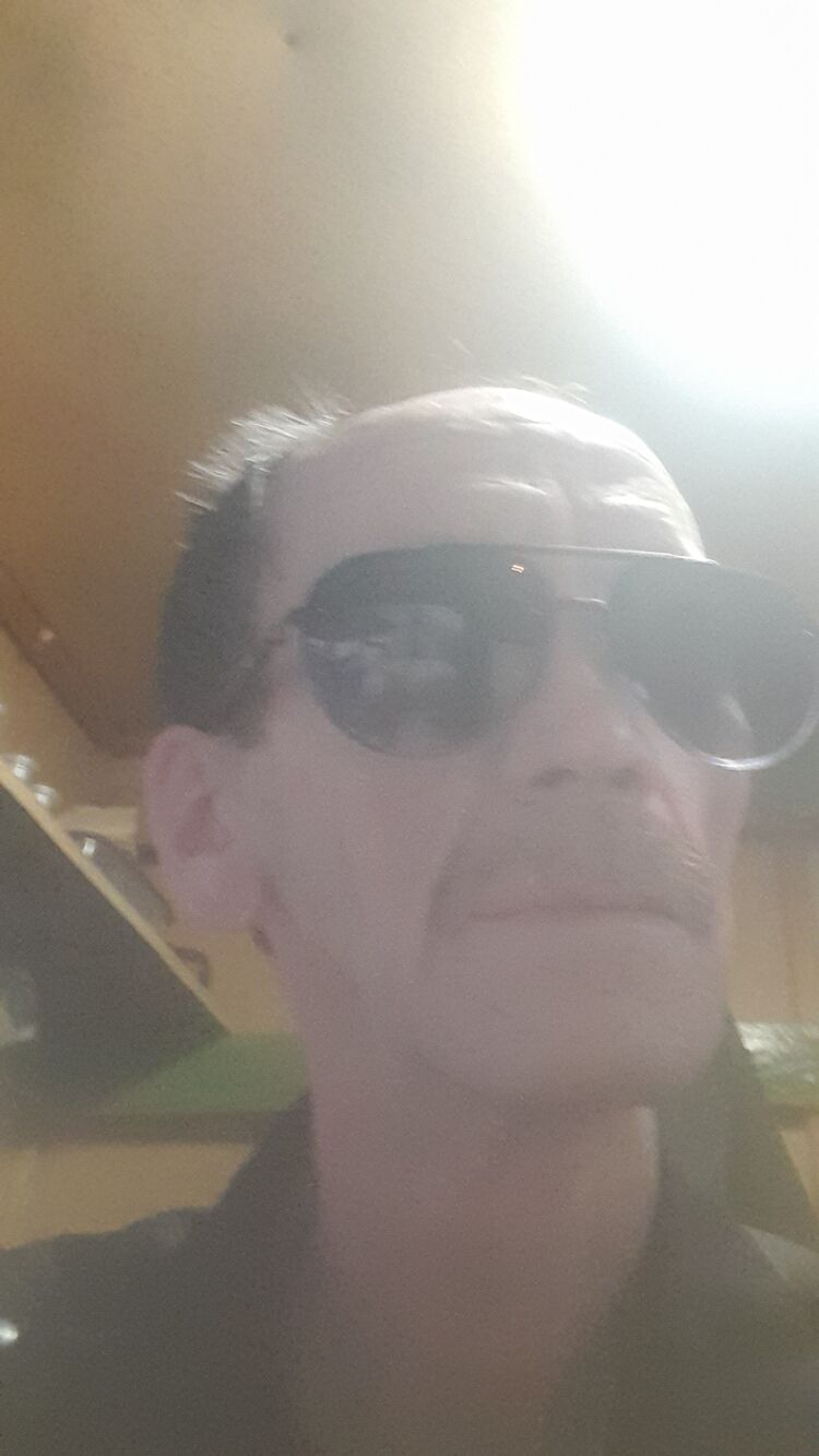  52802389  Sergey, 57 ,    