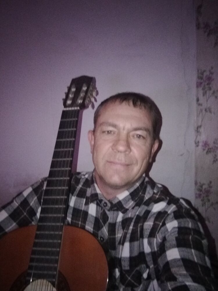  40368759  , 49 ,    