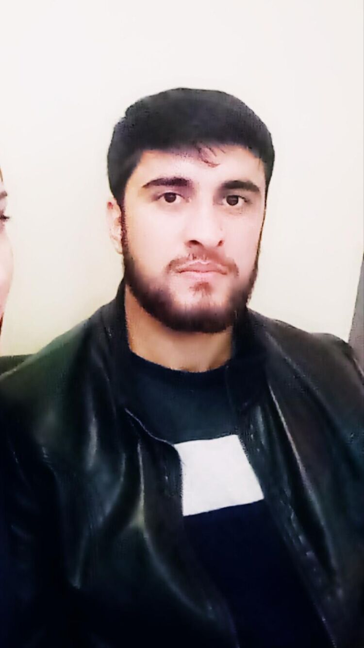  37044649  , 34 ,    