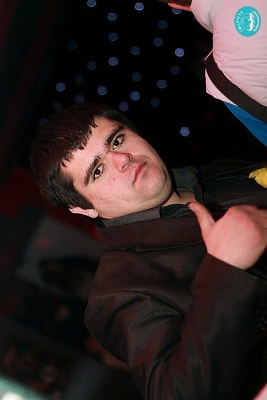  8105169  Qowun, 33 ,    