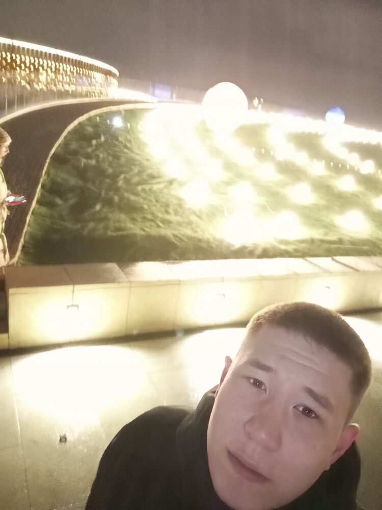  41328959  Vadim, 24 ,    