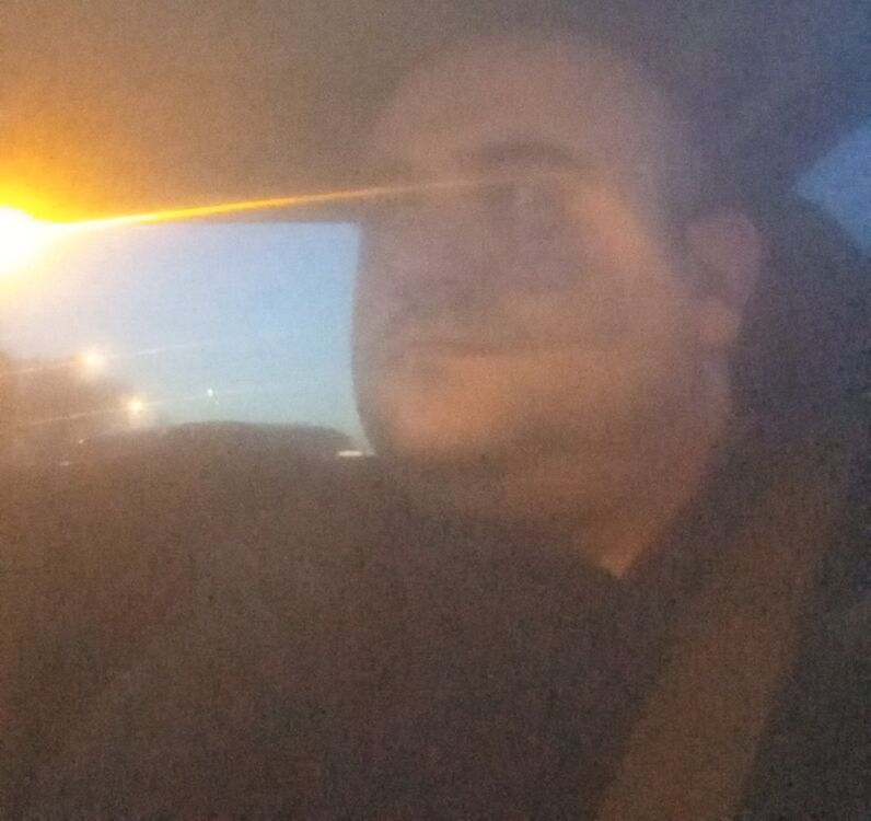  33572119  , 37 ,    -