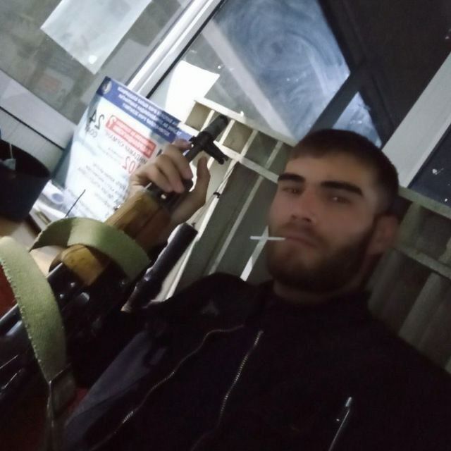  37676189  , 27 ,    