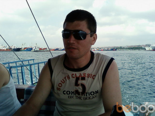  1044869  Nikolai, 46 ,    