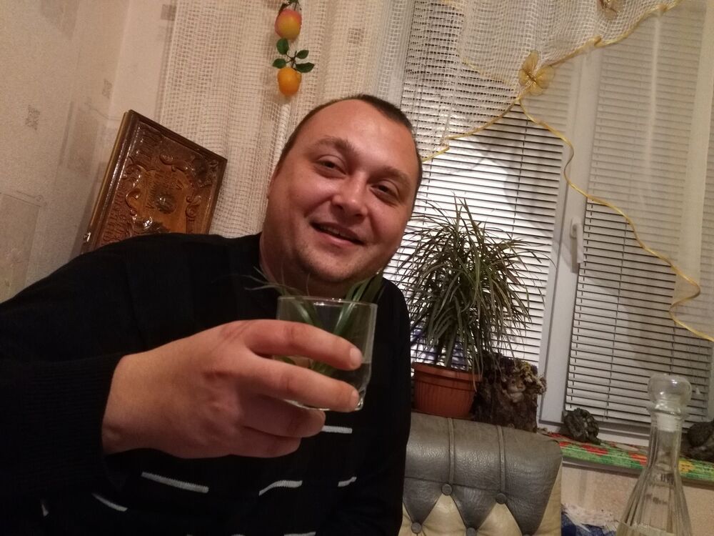  8849779  , 40 ,    