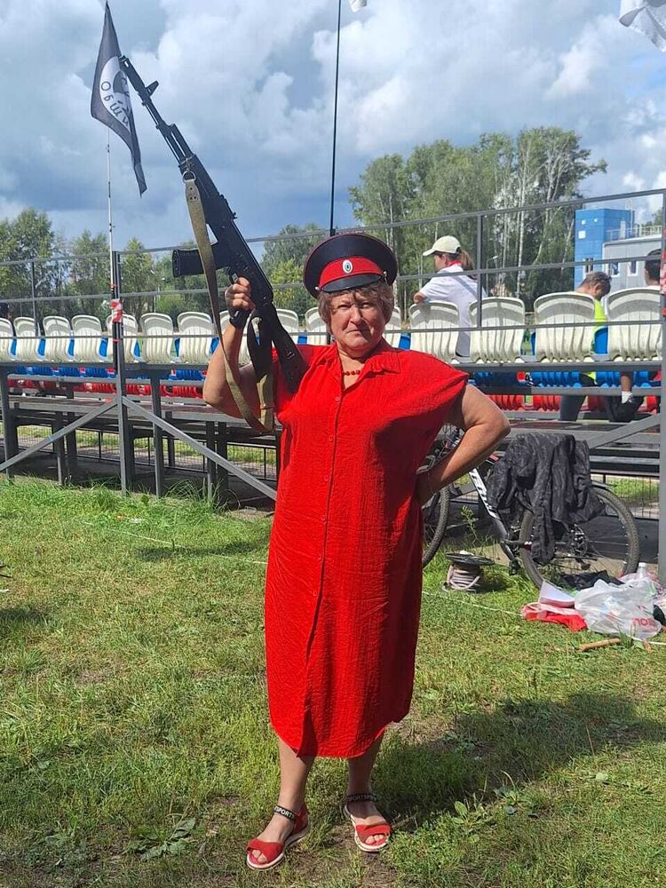 53279899  Natalia, 62 ,    