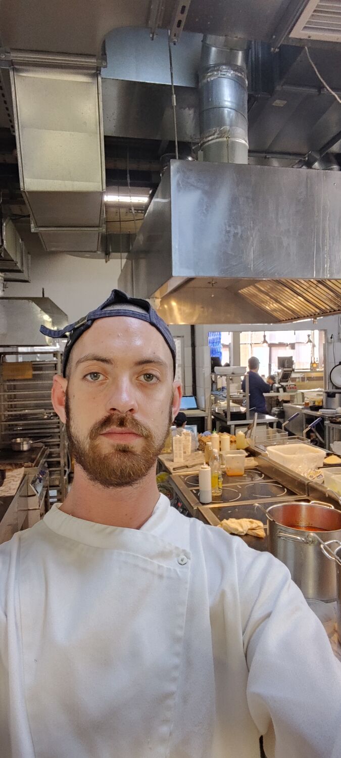  36909749  Stas, 29 ,    