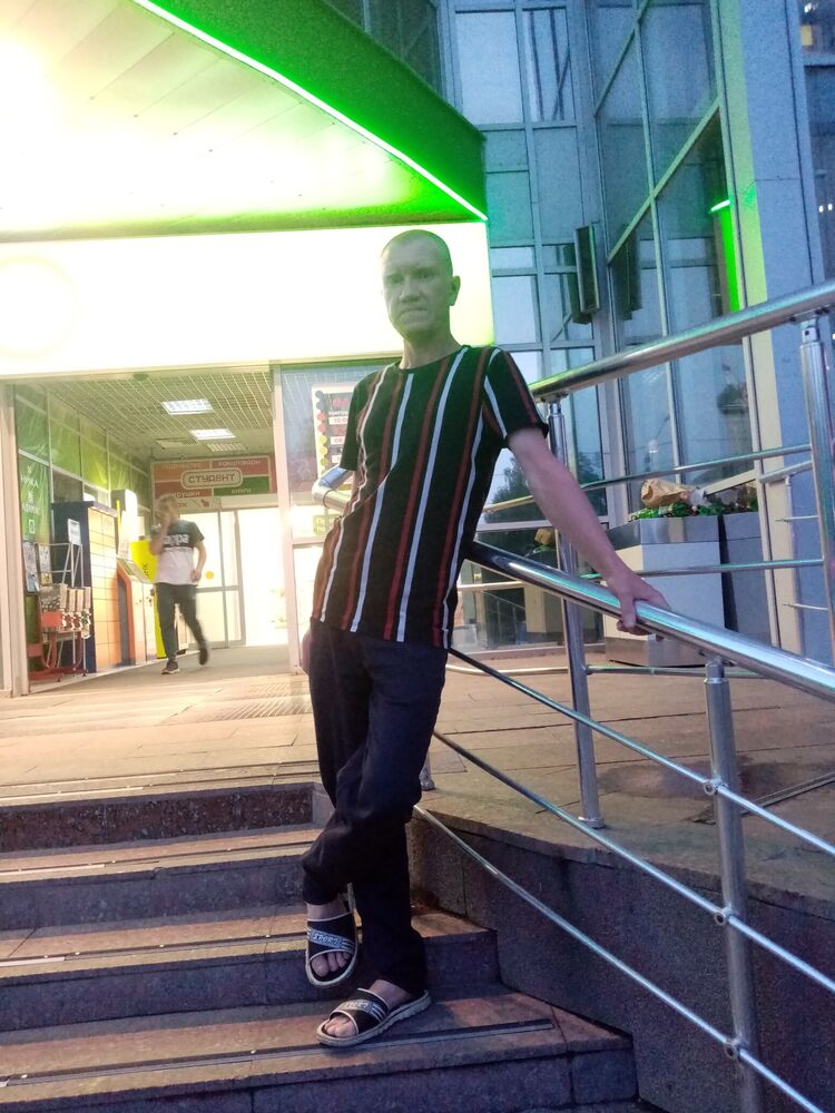  ,   Sergey, 39 ,   ,   