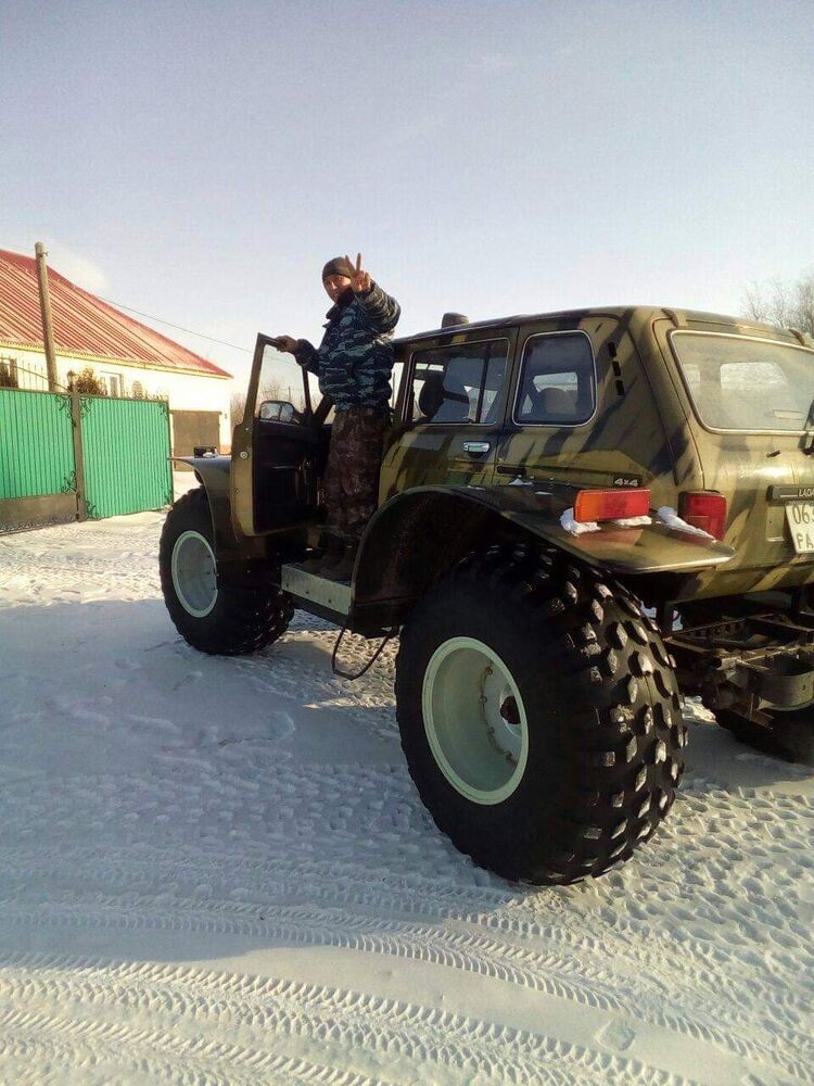  24949969  Timur, 42 ,    