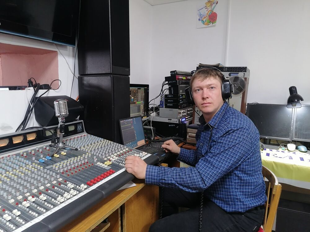  52494639  , 35 ,    -