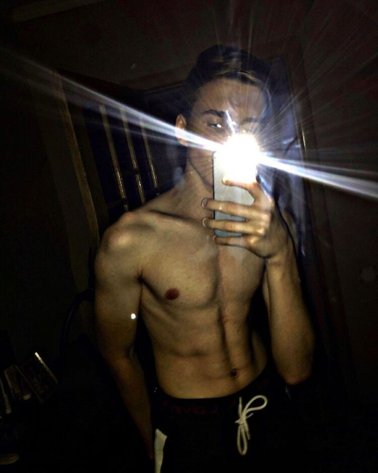  23910839  , 27 ,    