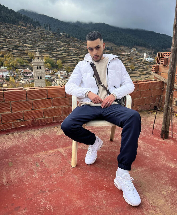 ���������� ���������, ���� ����� Aymen, 25 ���, ������������ ��� ������, ����� � ���������, c�������� ���������