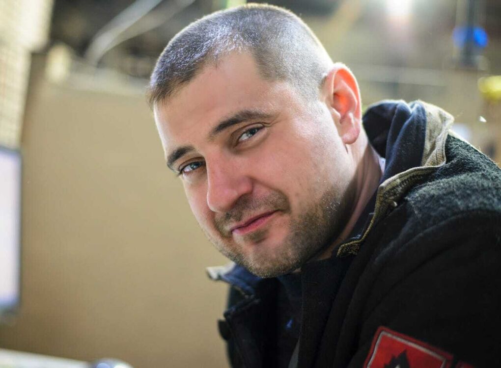  28248589  Pavel, 40 ,    