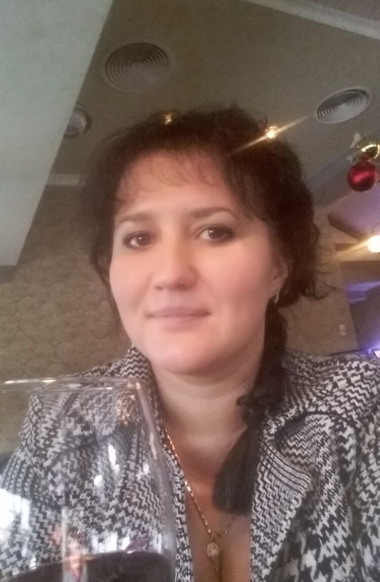  9085649  Marina, 42 ,    