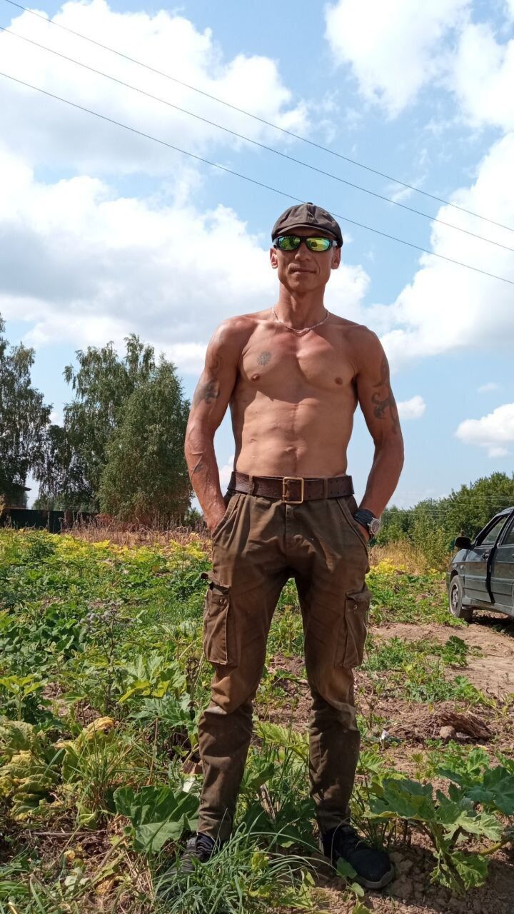  28082309  , 39 ,    