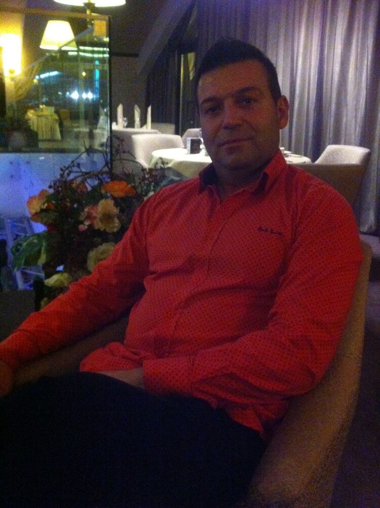  5440879  Maksim, 47 ,    