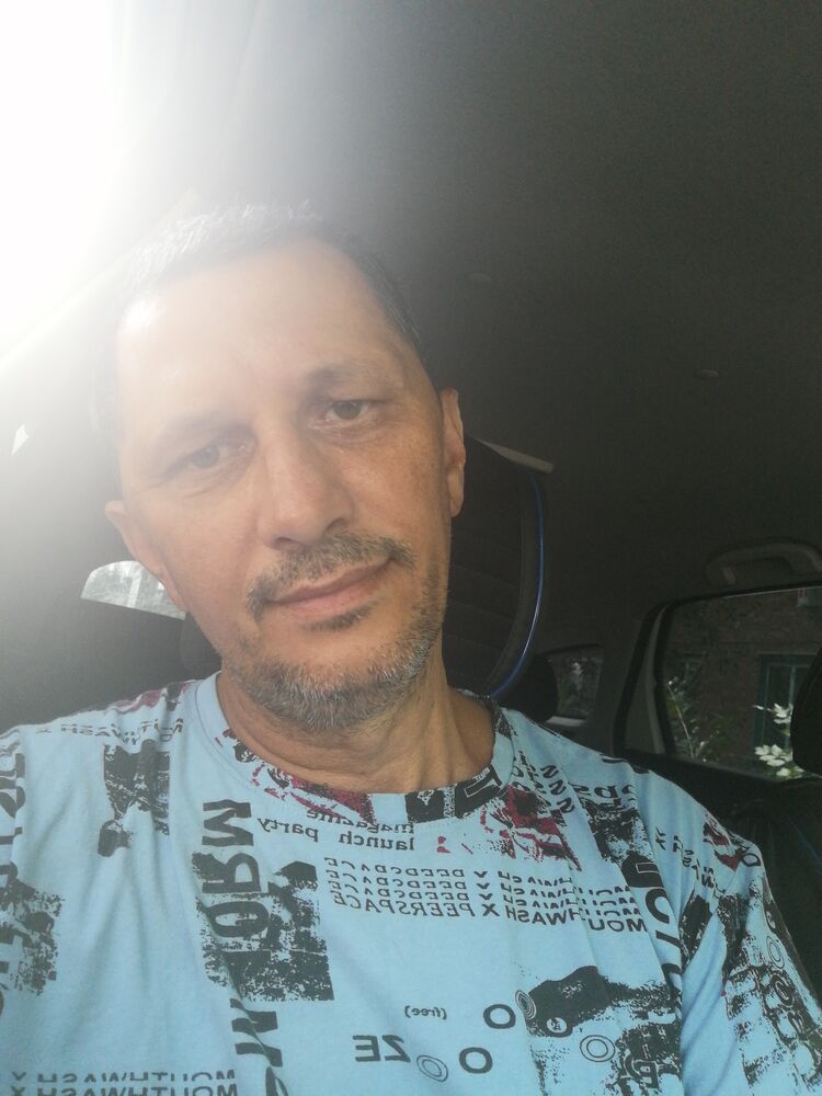 37245269  , 52 ,     