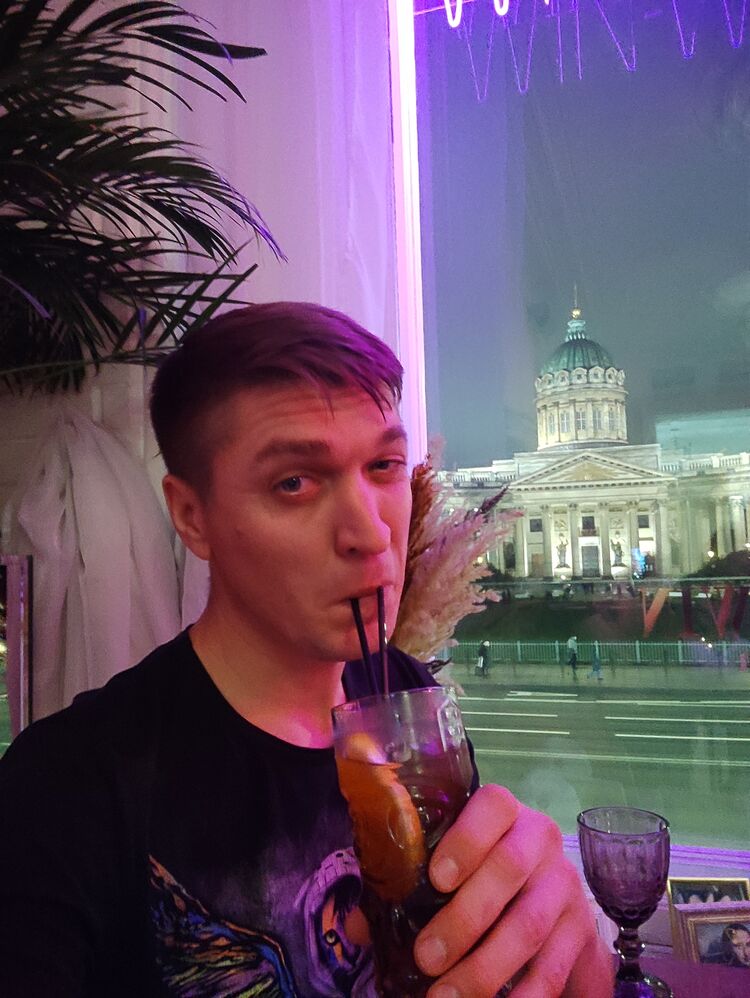  53477969  , 37 ,    -