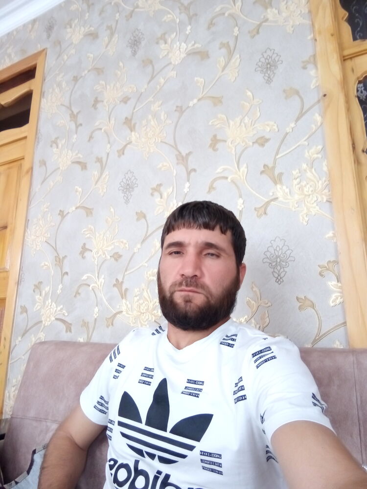  32519129  Fariz, 36 ,    