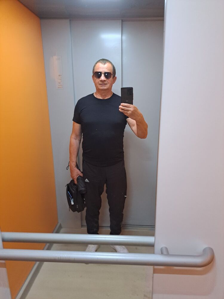  ,   Valeriy, 70 ,   ,   , c 