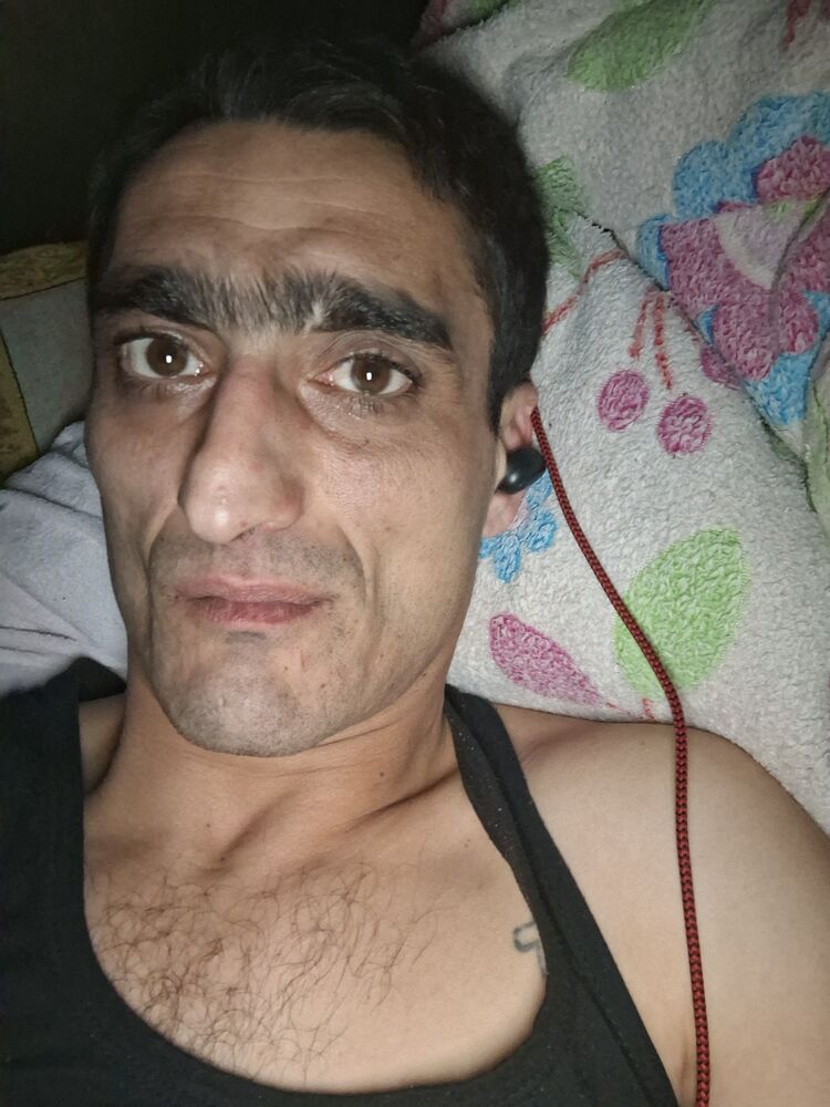  ,   Arjzj, 34 ,   ,   