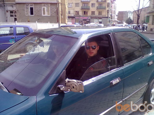  987429  Irakli, 40 ,    