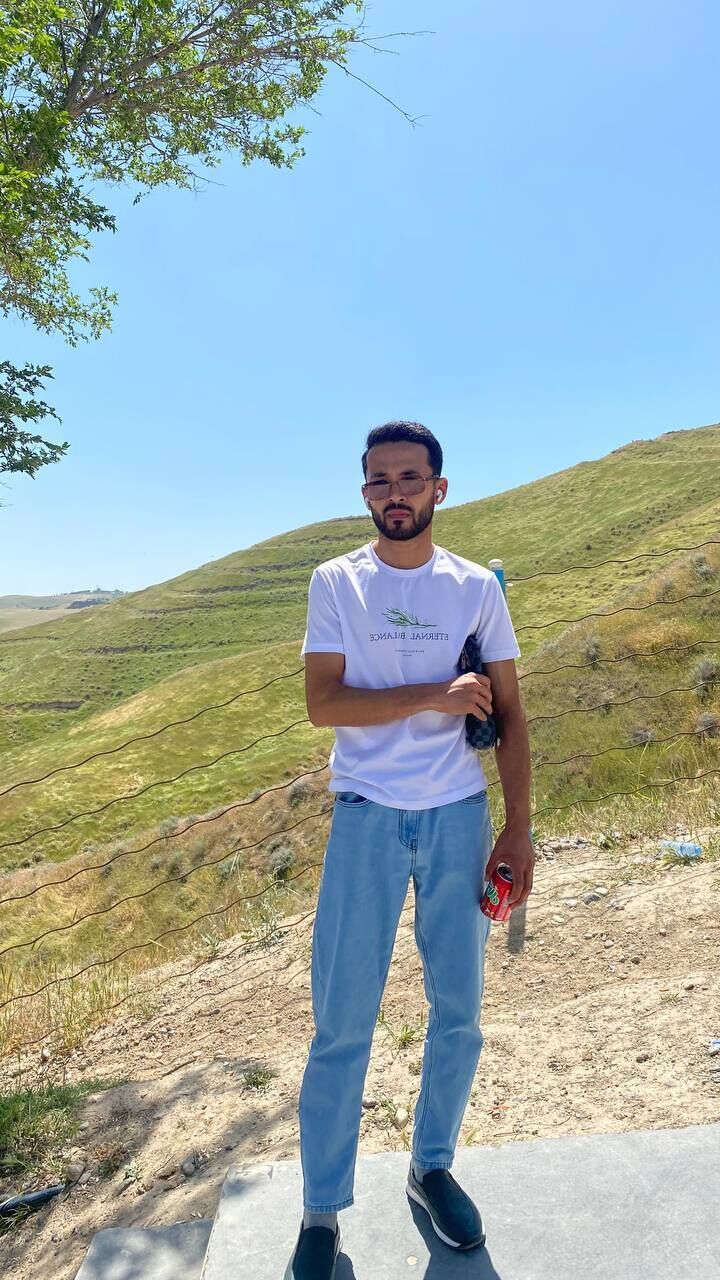  53383929  Islam, 26 ,    -