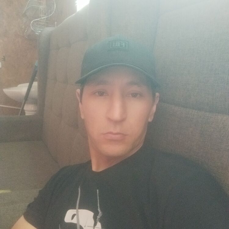  35047169  Bahti, 37 ,    