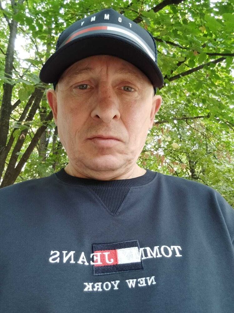  --,   Vladimir, 52 ,   ,   