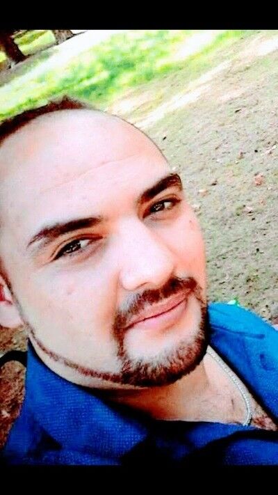  15866419  Tomash, 40 ,    