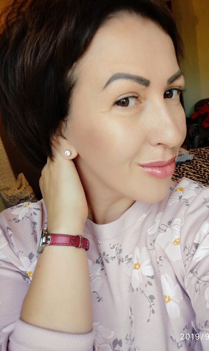 ,   Marina, 47 ,   ,   , c 