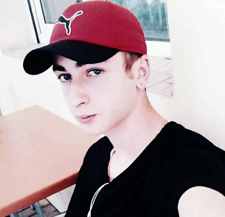  ,   Lennart, 24 ,   ,   , c 