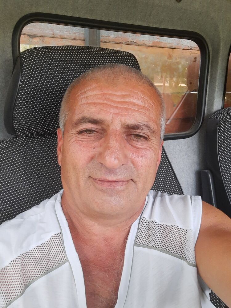  28727249  , 52 ,    