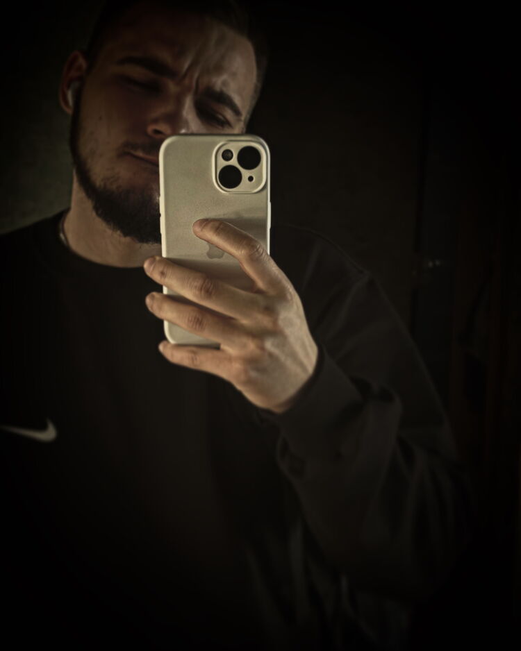  52528619  , 23 ,    