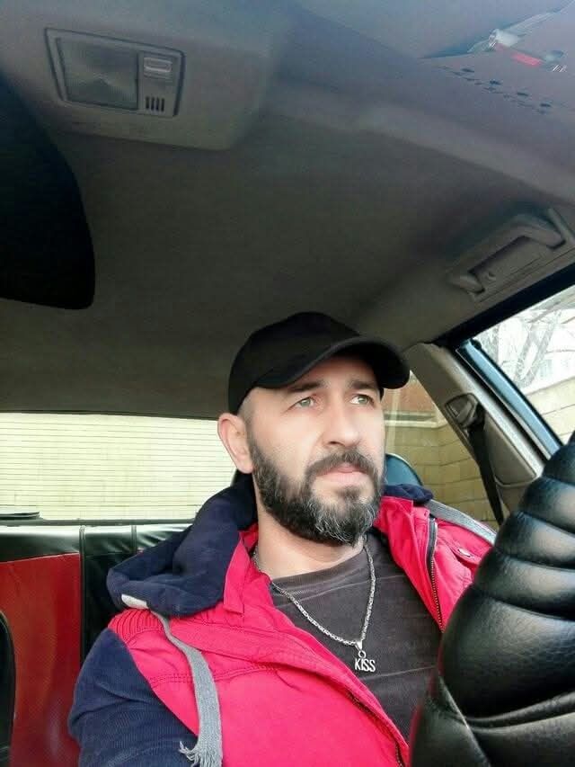  53915109  Alican, 49 ,    