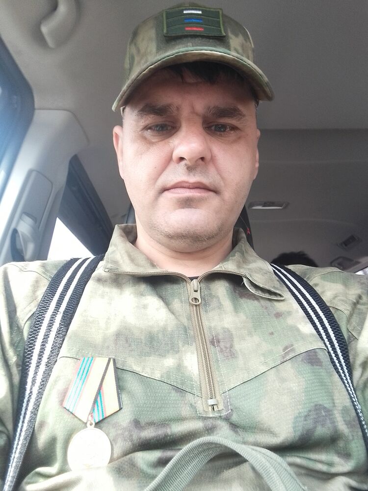  43148529  Sergei, 45 ,    