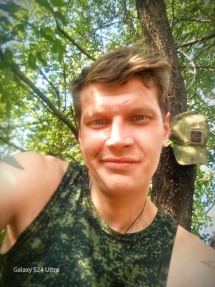  53516479  DMITRII, 29 ,    