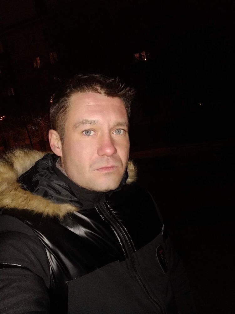  ,   Mikhail, 39 ,   ,   , c 