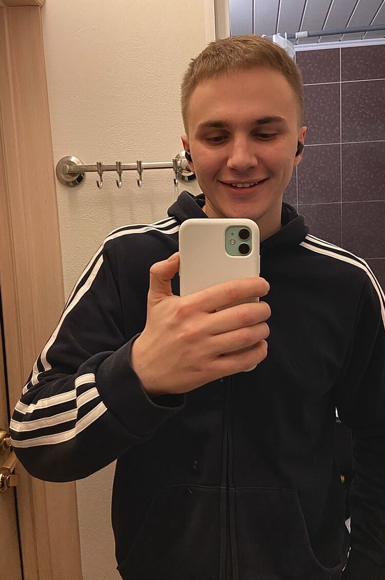  ,   Nikolai, 24 ,   ,   