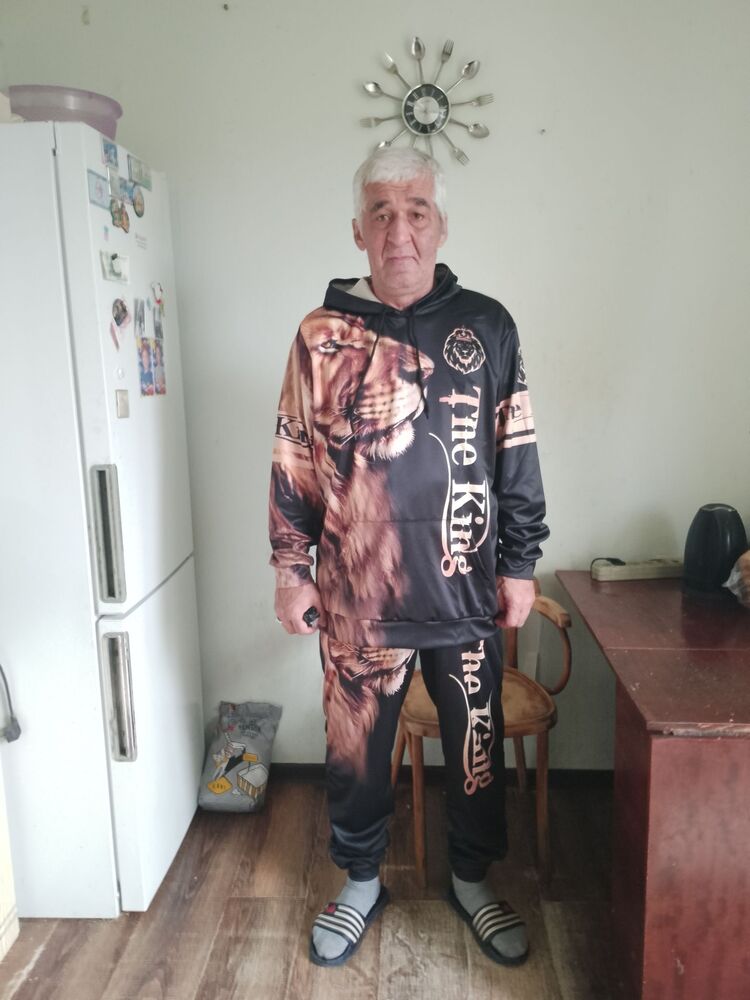  ,   Anzor, 57 ,   ,   