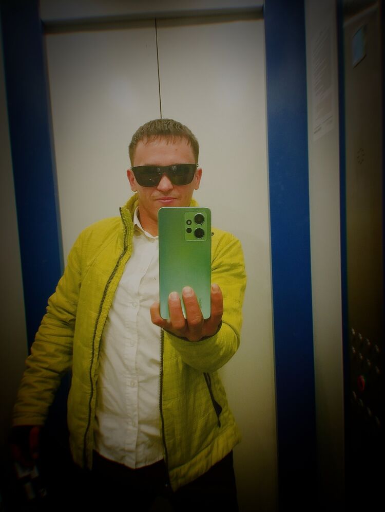  49026649  Sergey, 30 ,    