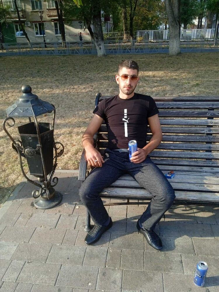  45628159  Adam, 24 ,    