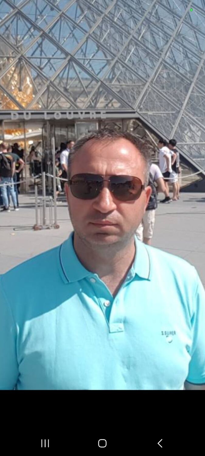  53879779  Ivan, 45 ,     