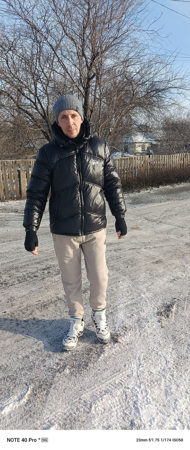 ,   Ruslan, 37 ,   ,   , c 
