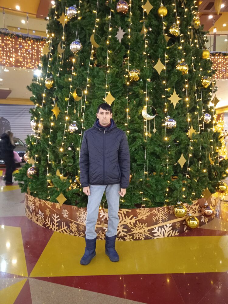  ,   Saddambek, 25 ,   ,   